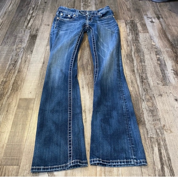 Gorgeous Hard To Find Miss Me Jeans - Picture 5 of 8